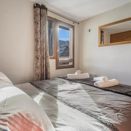 Chamois - Modern Duplex For 6 By Apartment *