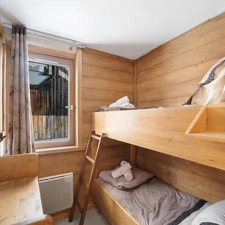 Central Modern Duplex For 6 By Apartment